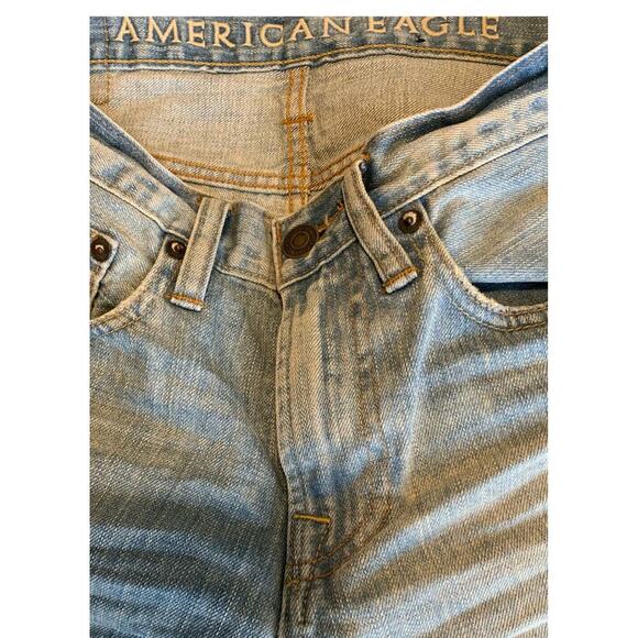 American Eagle Men's Distressed Cut-Off Jean Short Blue Jean Size 28 Denim - Picture 9 of 10